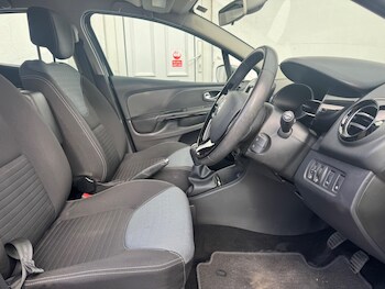 Used Renault Clio 2015 for sale - 75941590: Photo