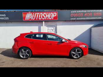 Used Volvo V40 2015 for sale - 73944173: Photo