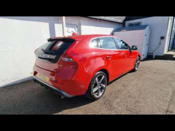 Used Volvo V40 2015 for sale - 73944173: Photo