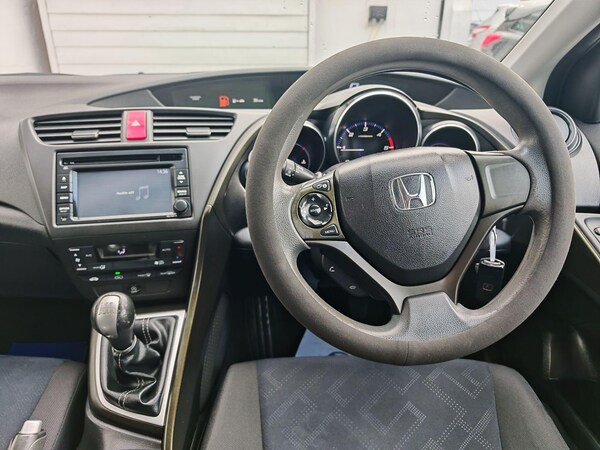 Used Honda Civic 2013 for sale - 76200908: Photo 13