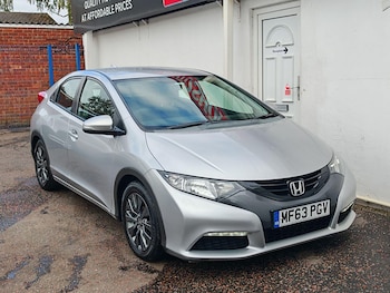 Used Honda Civic 2013 for sale - 76200908: Photo 2
