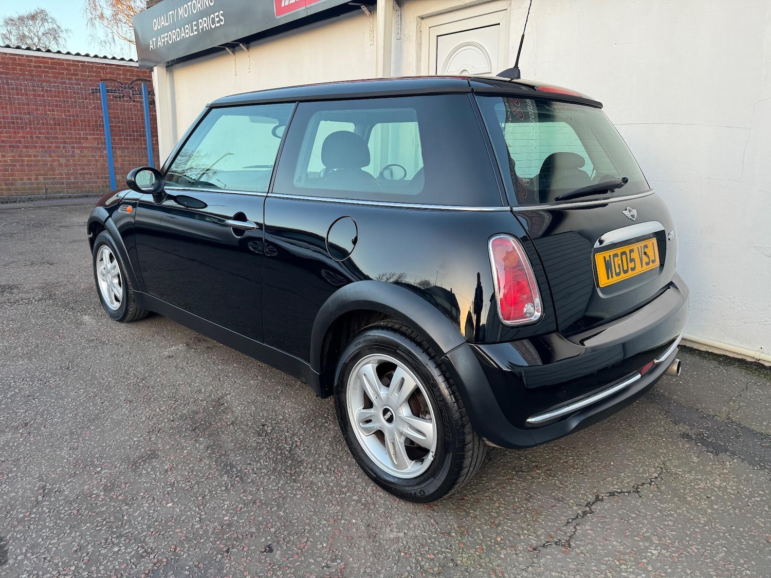 Used MINI Hatch 2005 for sale - 77015297: Photo 13