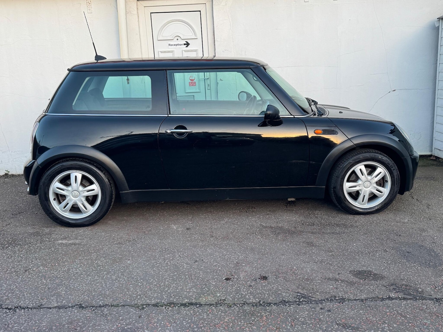 Used MINI Hatch 2005 for sale - 77015297: Photo 2