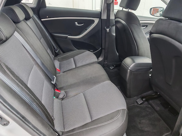 Used Hyundai i30 2013 for sale - 76214414: Photo 15