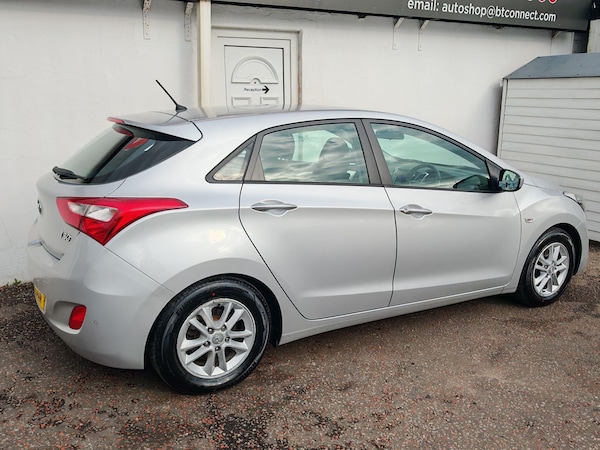 Used Hyundai i30 2013 for sale - 76214414: Photo 8