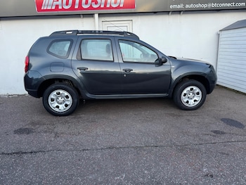 Used Dacia Duster 2016 for sale - 76472248: Photo