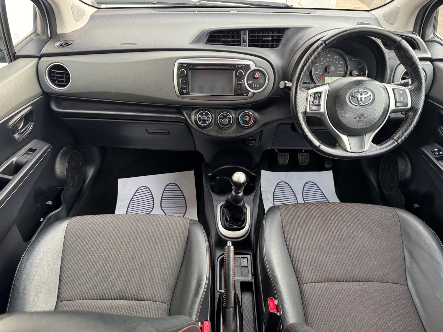 Used Toyota Yaris 2012 for sale - 76498722: Photo 5