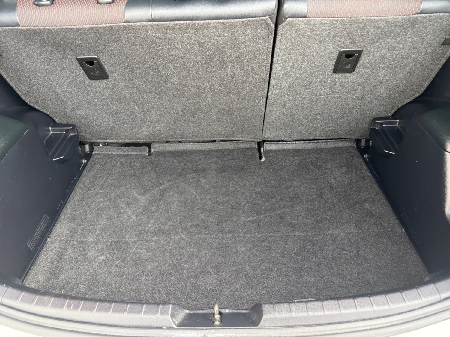 Used Toyota Yaris 2012 for sale - 76498722: Photo 7