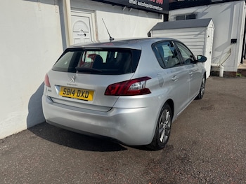 Used Peugeot 308 2014 for sale - 76084732: Photo