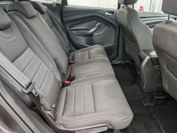 Used Ford Kuga 2015 for sale - 76307895: Photo 6
