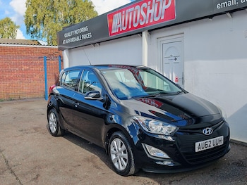 Used Hyundai i20 2012 for sale - 76043069: Photo