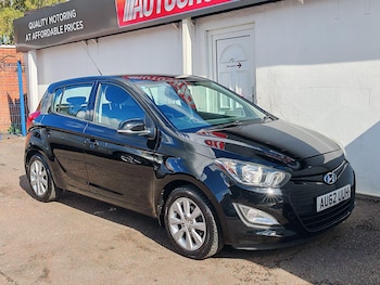 Used Hyundai i20 2012 for sale - 76043069: Photo
