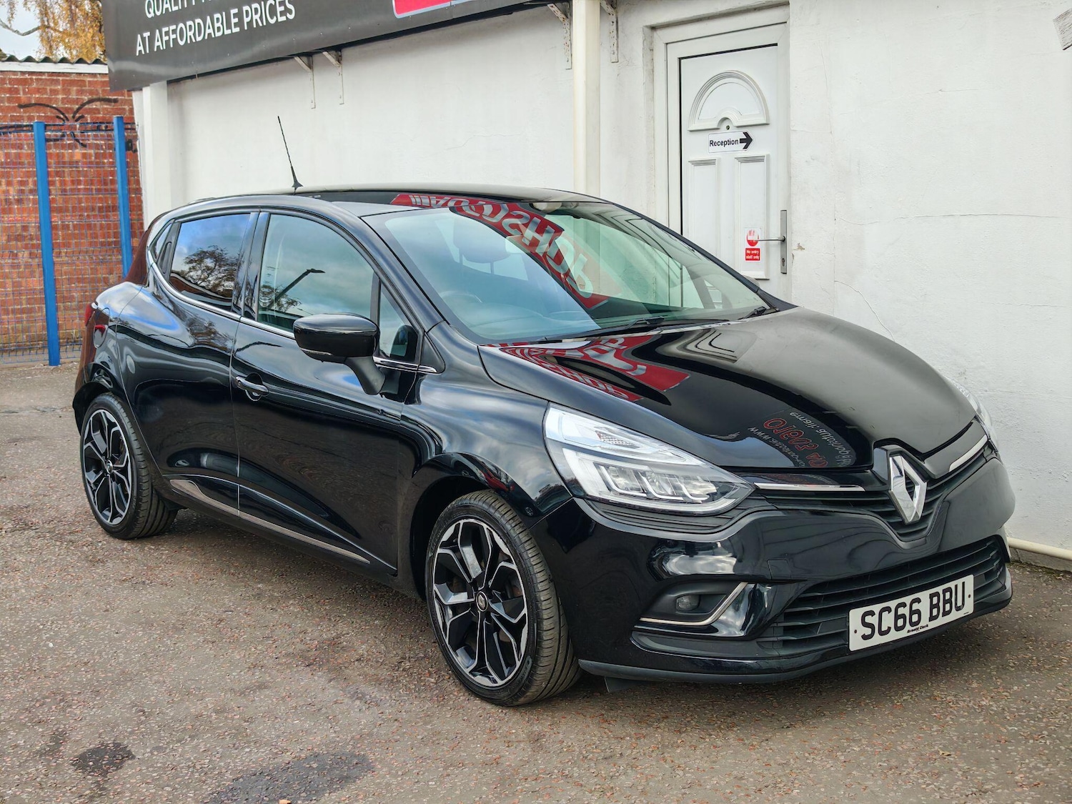 Used Renault Clio 2016 for sale - 76528065: Photo 1