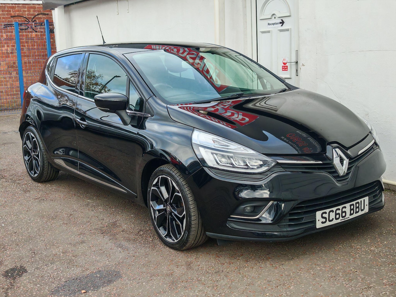 Used Renault Clio 2016 for sale - 76528065: Photo 3