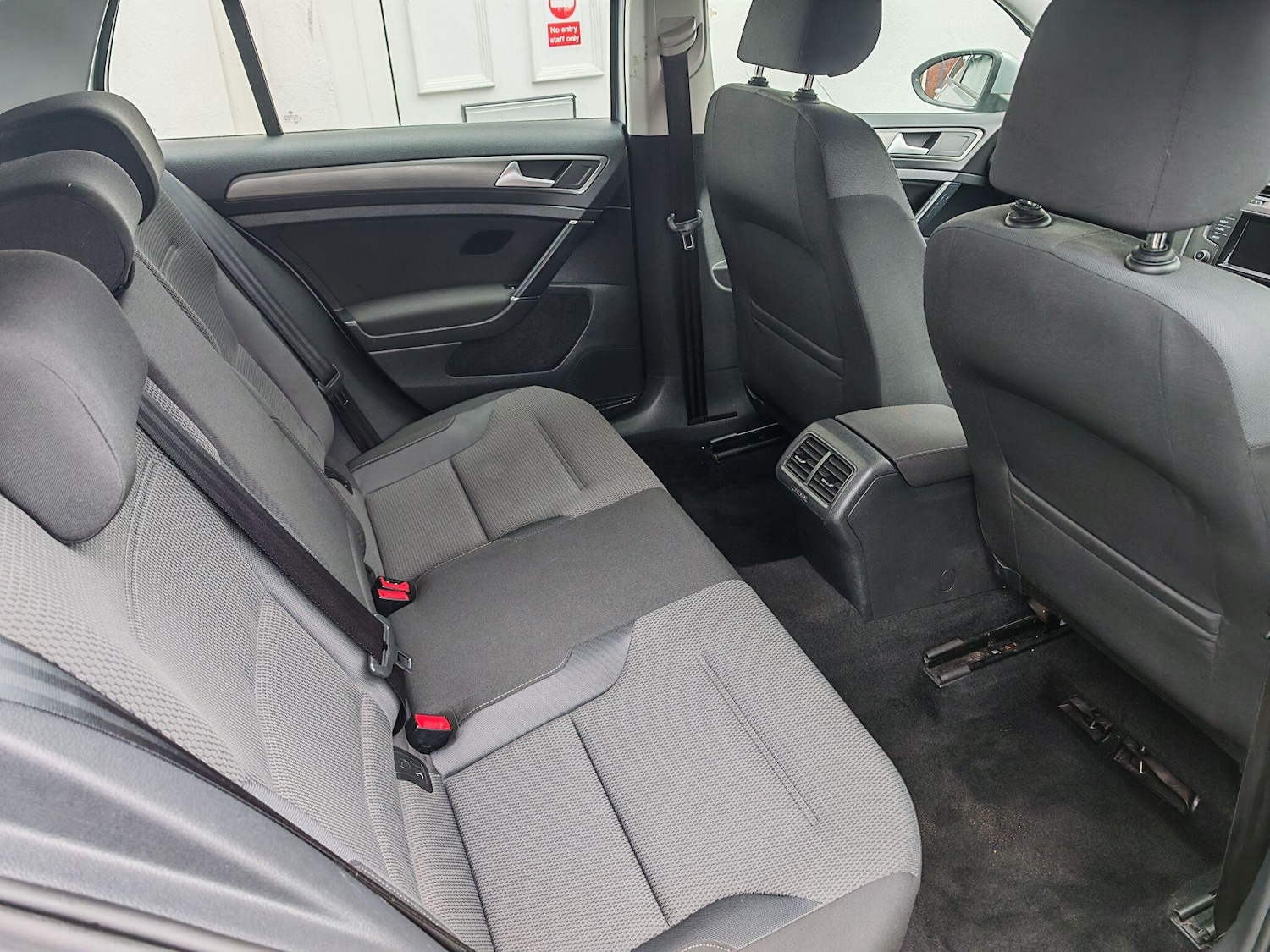 Used Volkswagen Golf 2014 for sale - 76431886: Photo 6