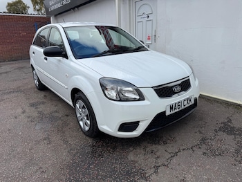 Kia - Rio