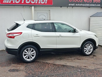 Used Nissan Qashqai 2014 for sale - 76432070: Photo