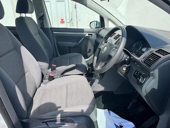 Used Volkswagen Touran 2010 for sale - 75463920: Photo