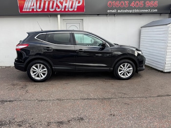 Used Nissan Qashqai 2015 for sale - 76360798: Photo
