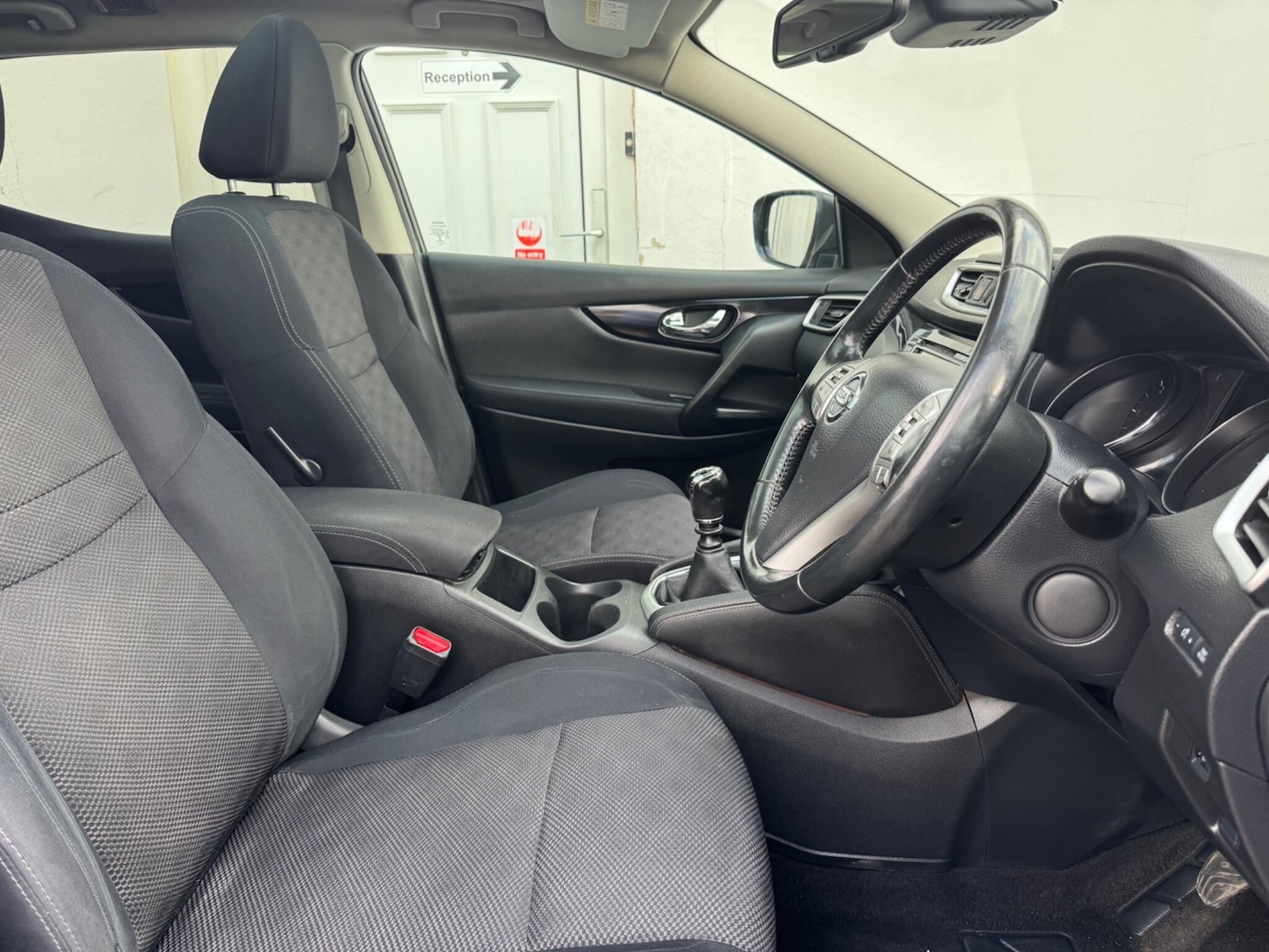 Used Nissan Qashqai 2015 for sale - 76360798: Photo 4