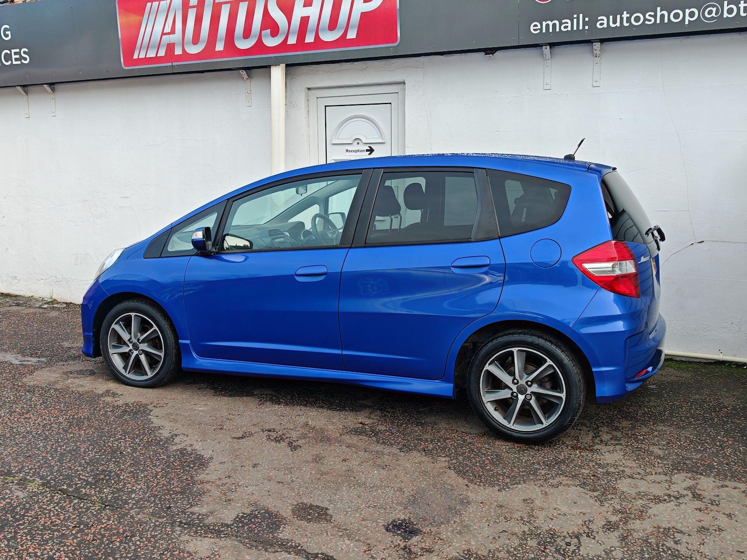 Used Honda Jazz 2013 for sale - 76752896: Photo 20