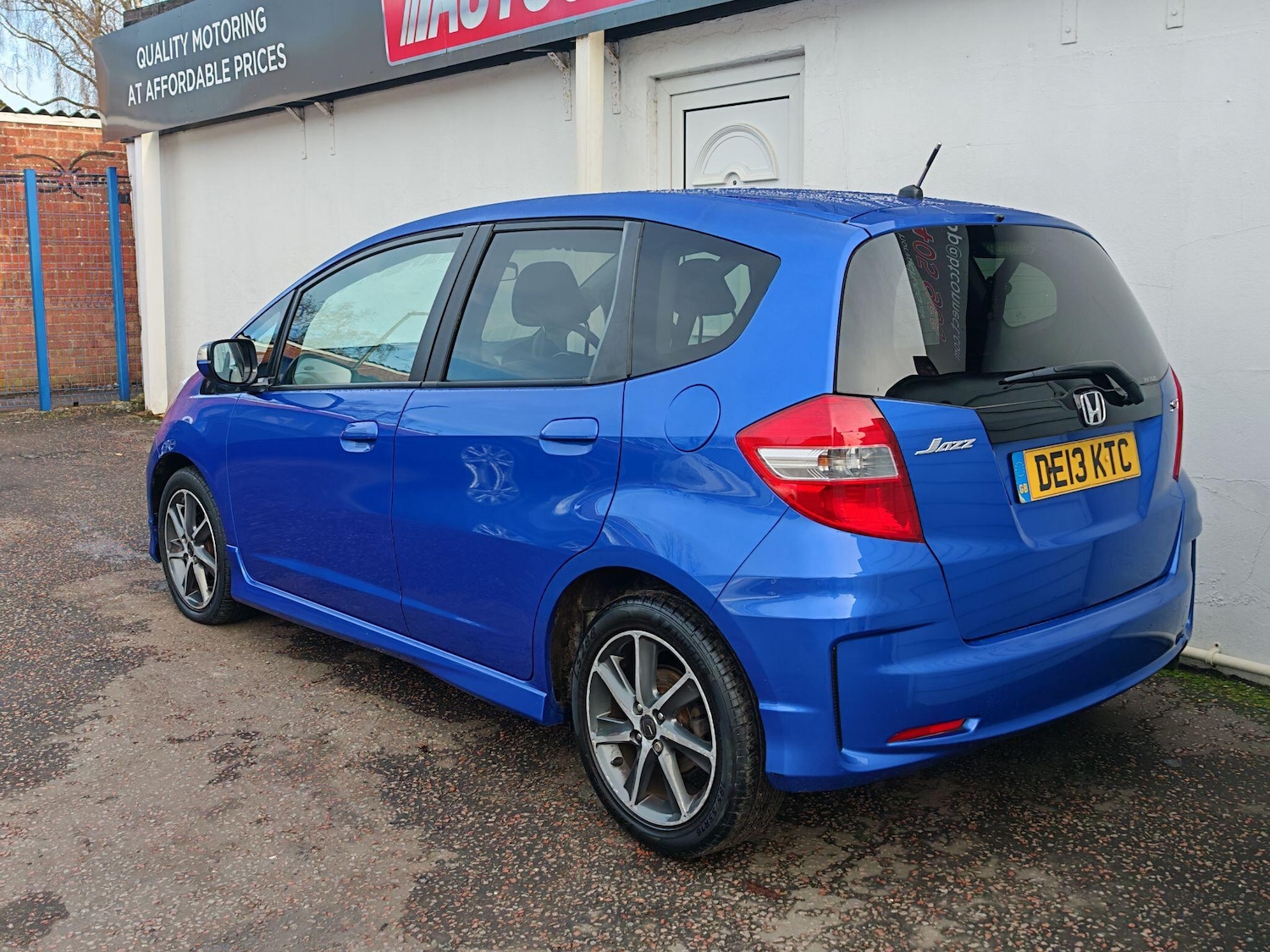 Used Honda Jazz 2013 for sale - 76752896: Photo 9