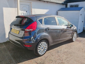 Used Ford Fiesta 2009 for sale - 76440317: Photo