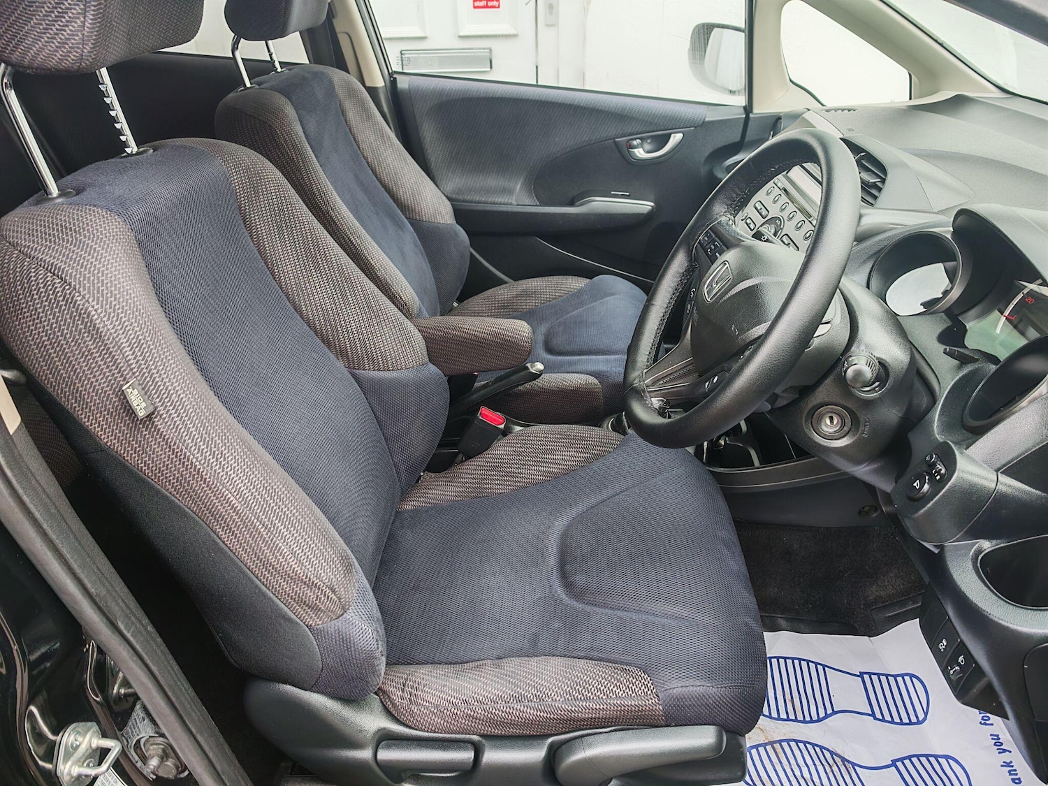 Used Honda Jazz 2011 for sale - 76620296: Photo 11