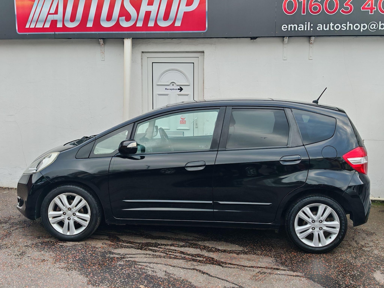 Used Honda Jazz 2011 for sale - 76620296: Photo 19