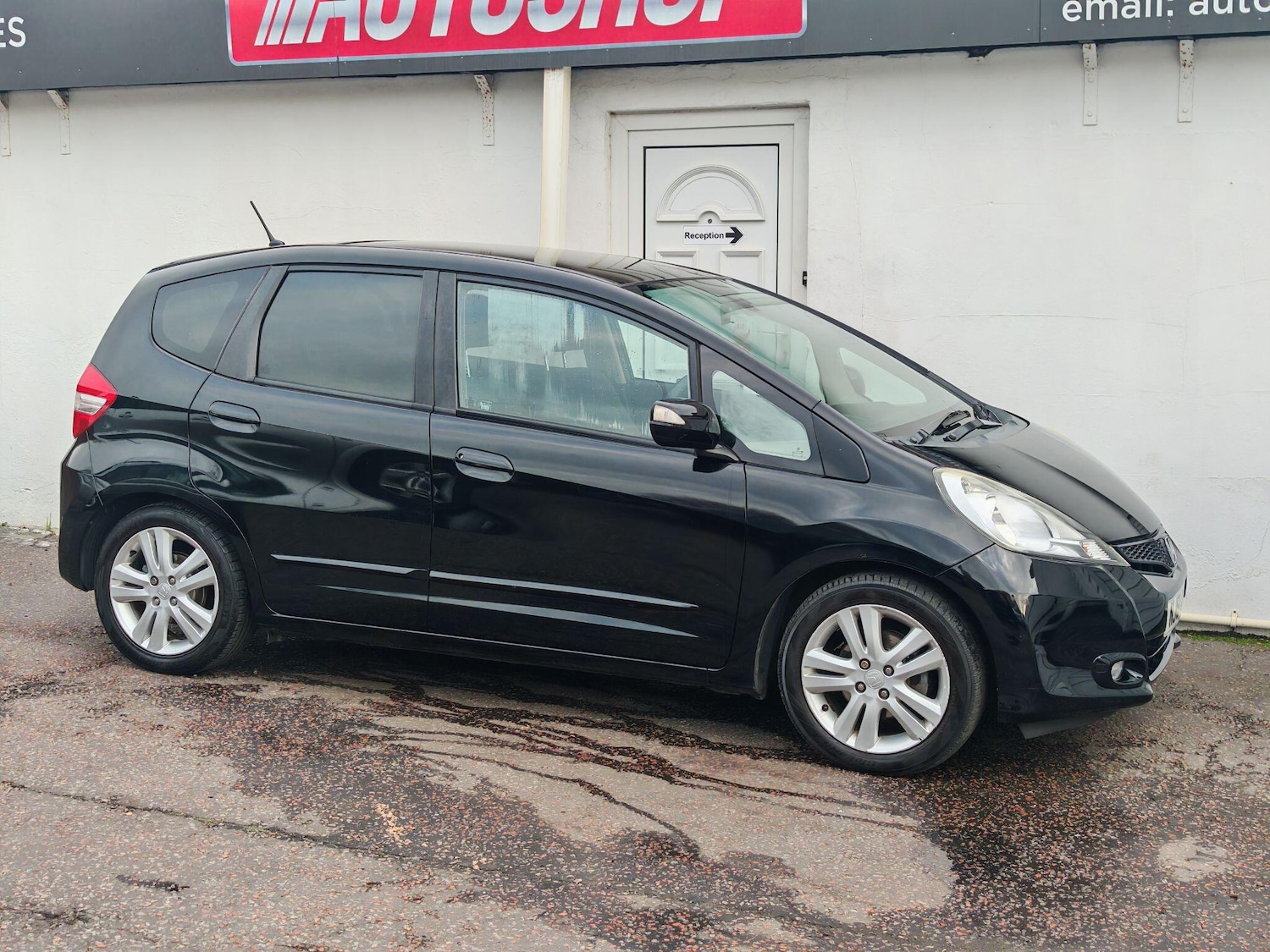 Used Honda Jazz 2011 for sale - 76620296: Photo 5