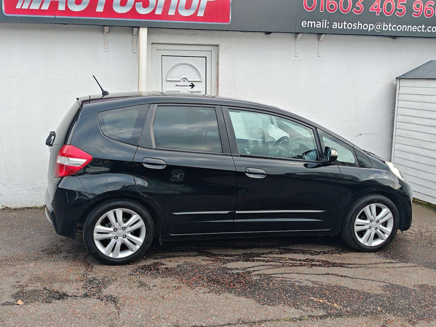 Used Honda Jazz 2011 for sale - 76620296: Photo 7