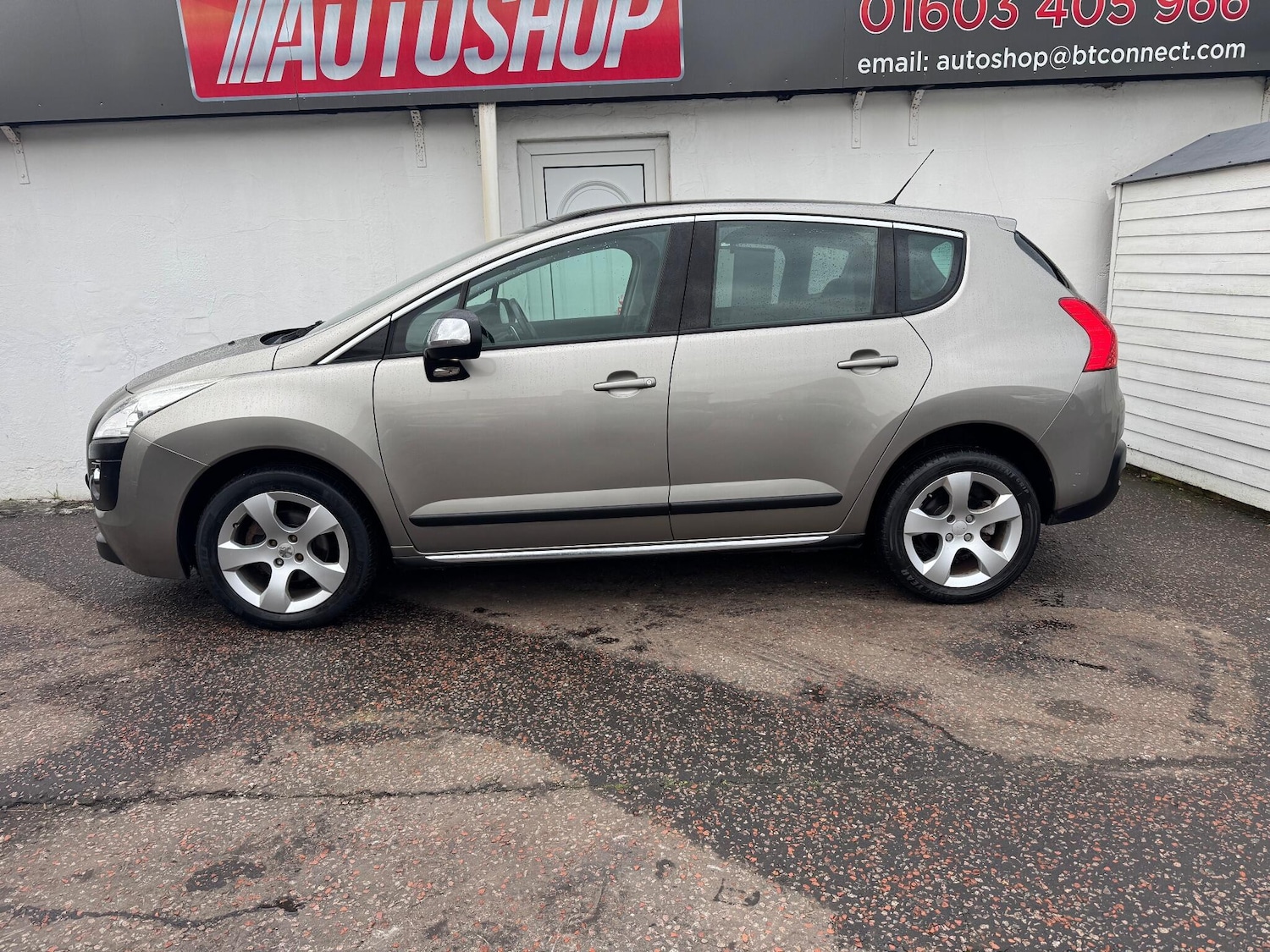 Used Peugeot 3008 2011 for sale - 76952488: Photo 10