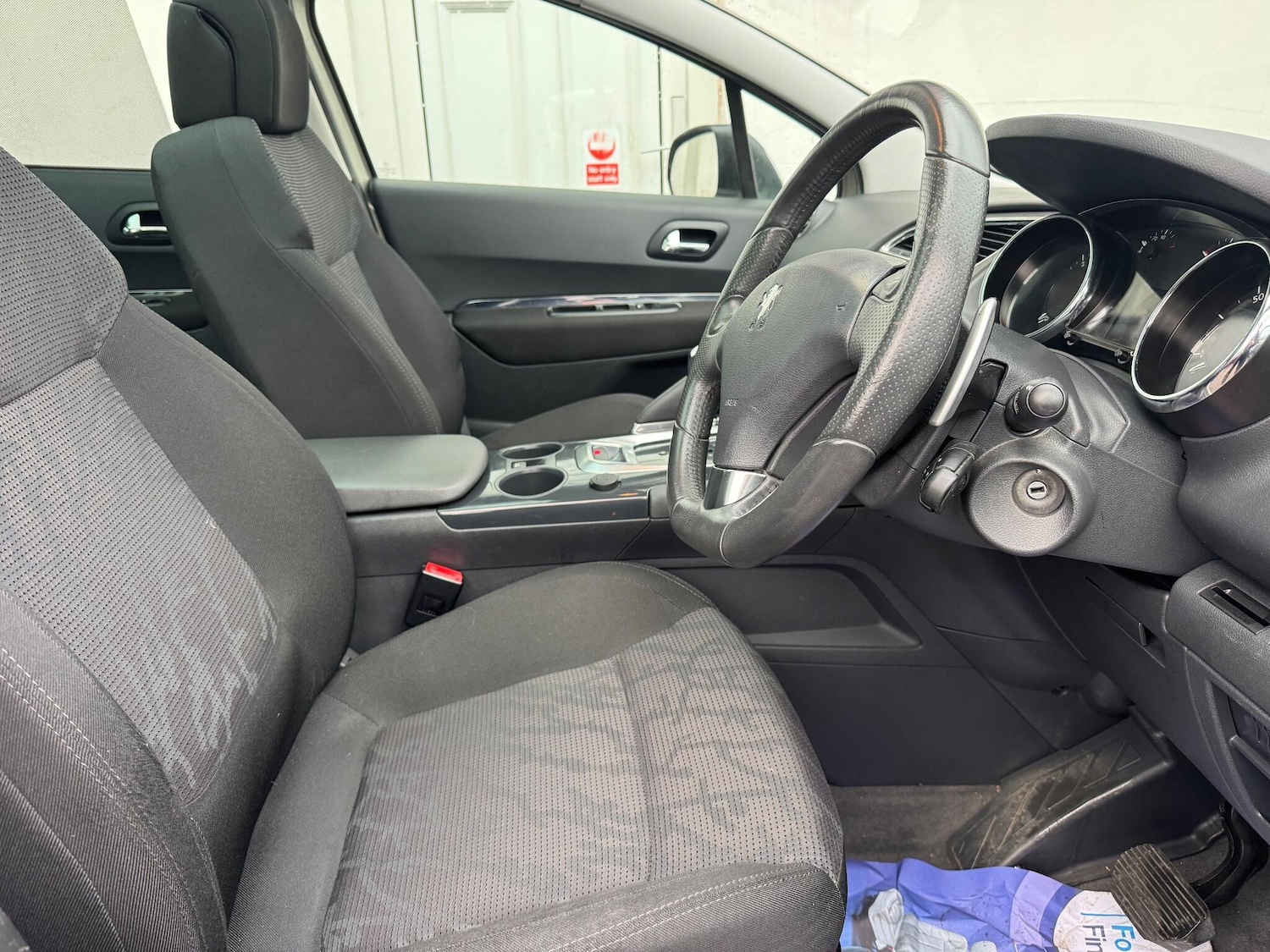 Used Peugeot 3008 2011 for sale - 76952488: Photo 4