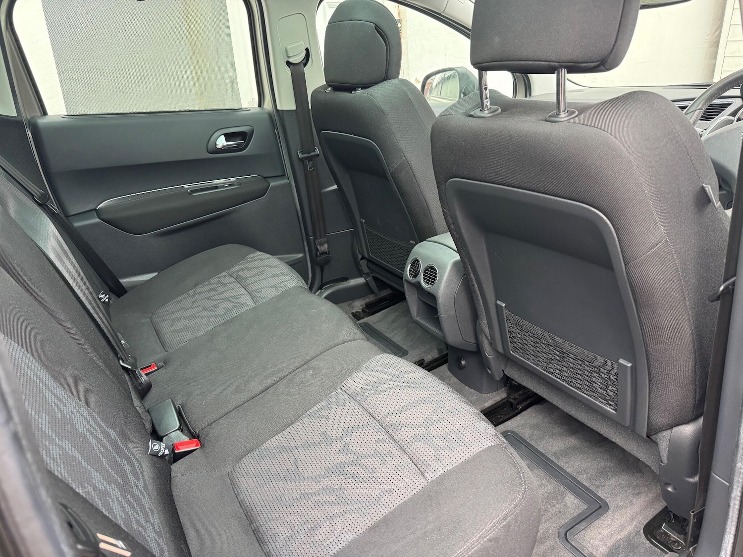 Used Peugeot 3008 2011 for sale - 76952488: Photo 6