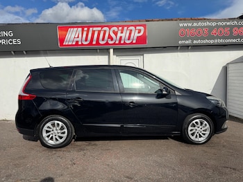 Used Renault Grand Scenic 2014 for sale - 75940627: Photo