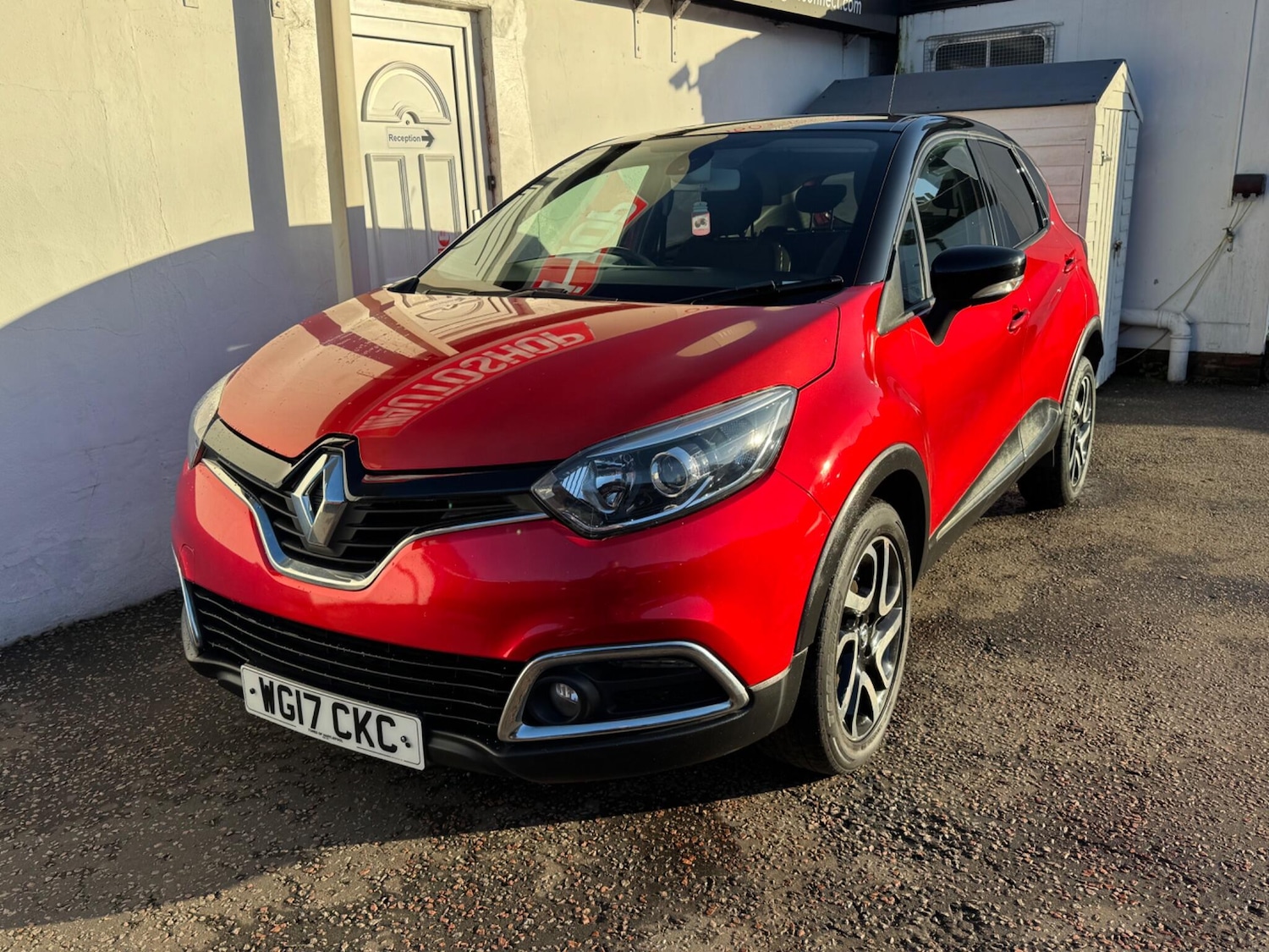 Used Renault Captur 2017 for sale - 76998937: Photo 12