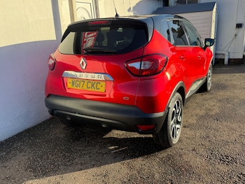 Used Renault Captur 2017 for sale - 76998937: Photo