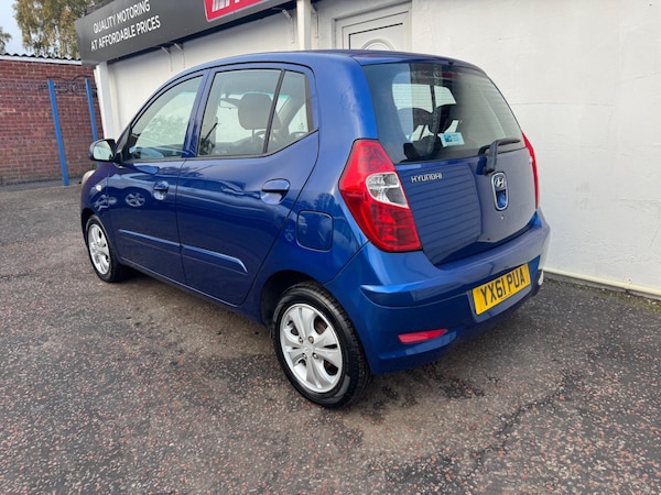 Used Hyundai i10 2011 for sale - 76269963: Photo 14