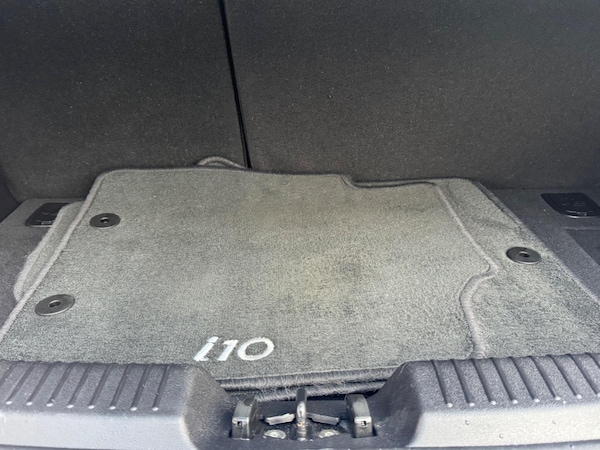 Used Hyundai i10 2011 for sale - 76269963: Photo 7