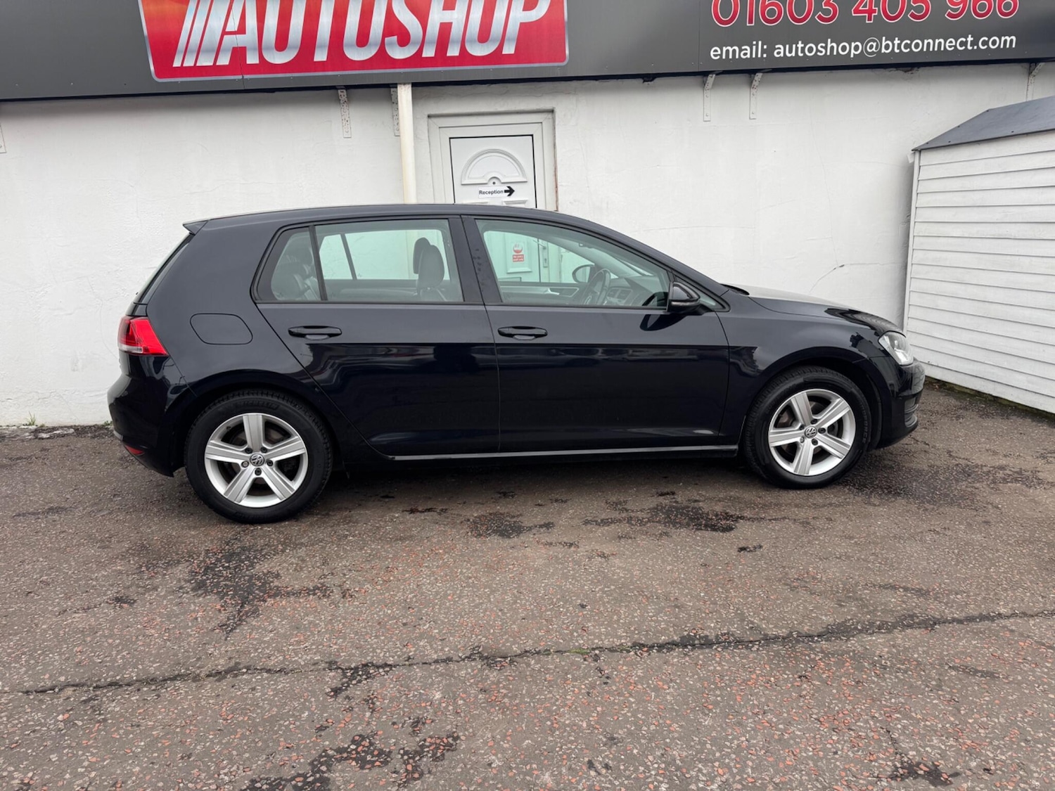 Used Volkswagen Golf 2015 for sale - 76270831: Photo 2