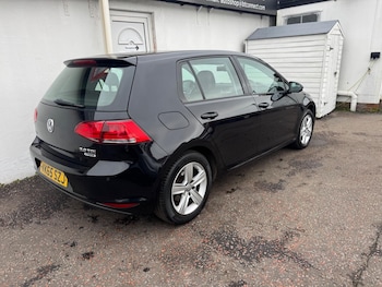 Used Volkswagen Golf 2015 for sale - 76270831: Photo 3