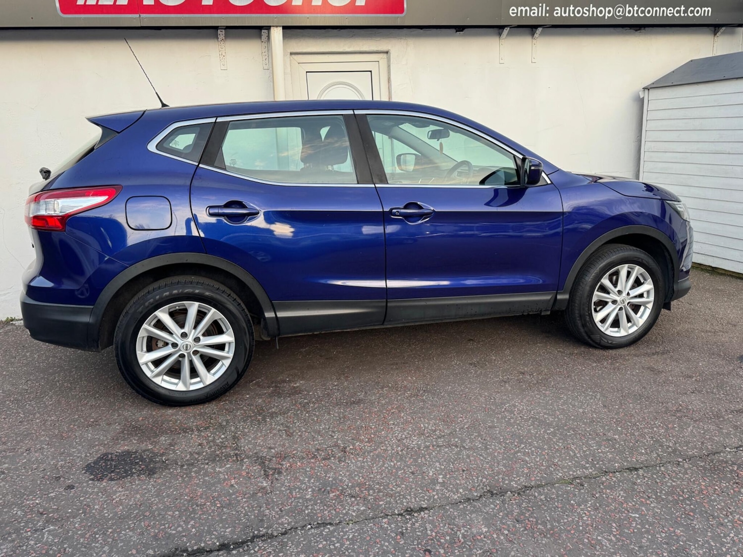 Used Nissan Qashqai 2016 for sale - 76472329: Photo 2