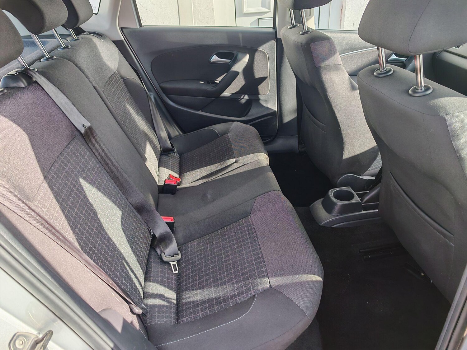 Used Volkswagen Polo 2015 for sale - 76432282: Photo 6