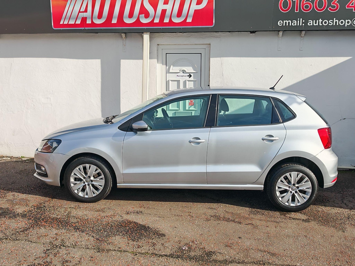 Used Volkswagen Polo 2015 for sale - 76432282: Photo 9