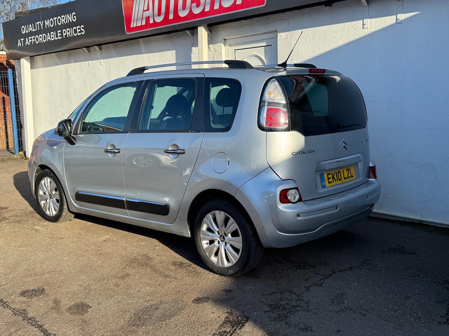 Used Citroen C3 Picasso 2010 for sale - 77015562: Photo 12