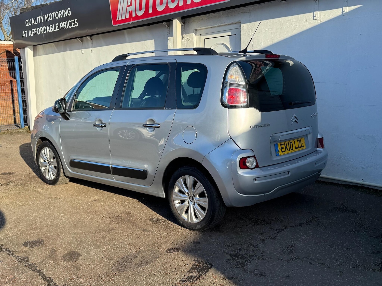 Used Citroen C3 Picasso 2010 for sale - 77015562: Photo 13