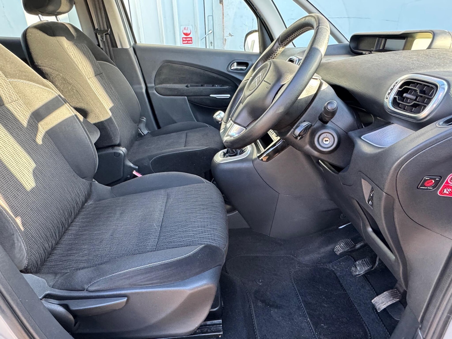 Used Citroen C3 Picasso 2010 for sale - 77015562: Photo 4