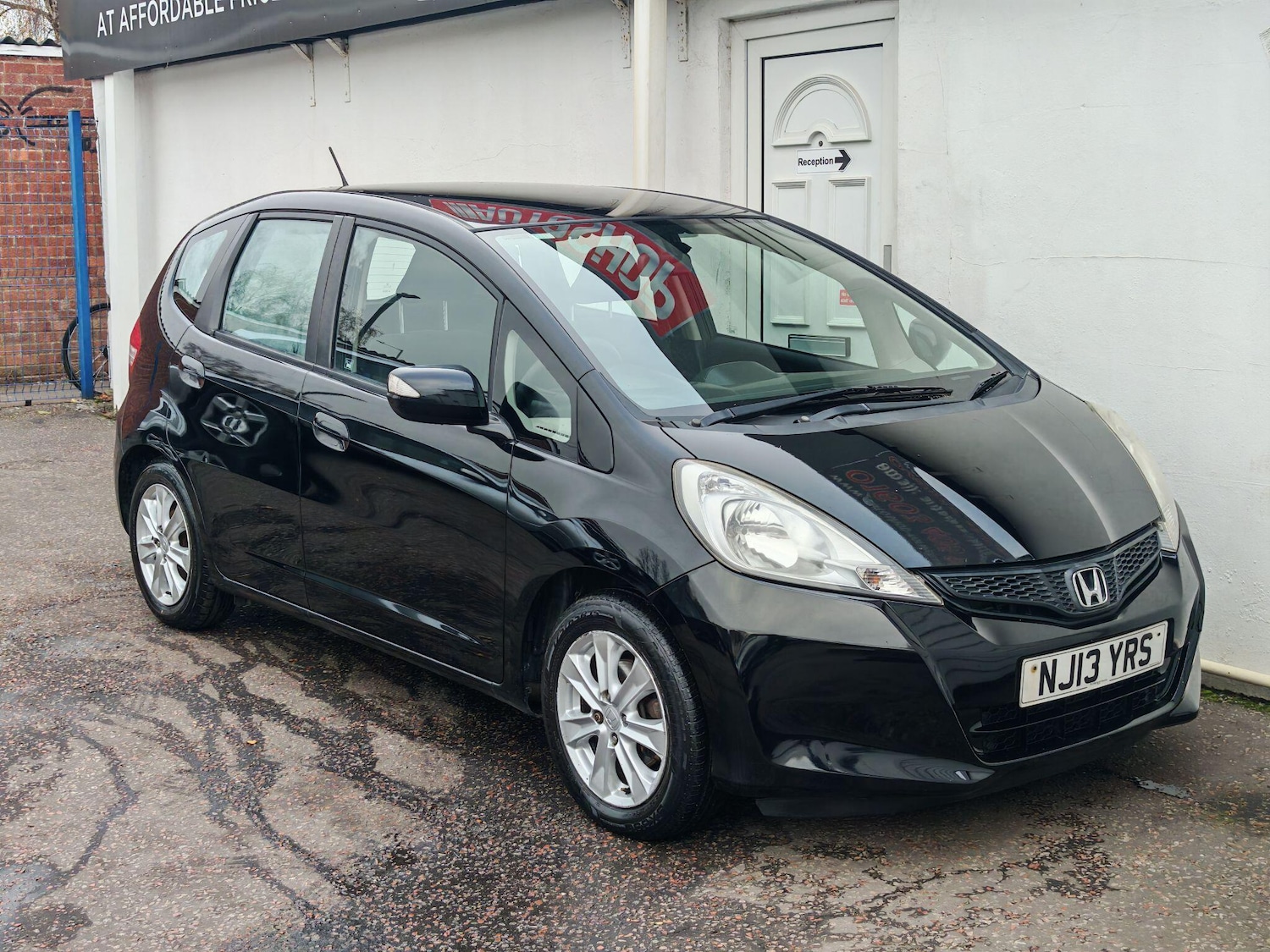 Used Honda Jazz 2013 for sale - 76620444: Photo 1