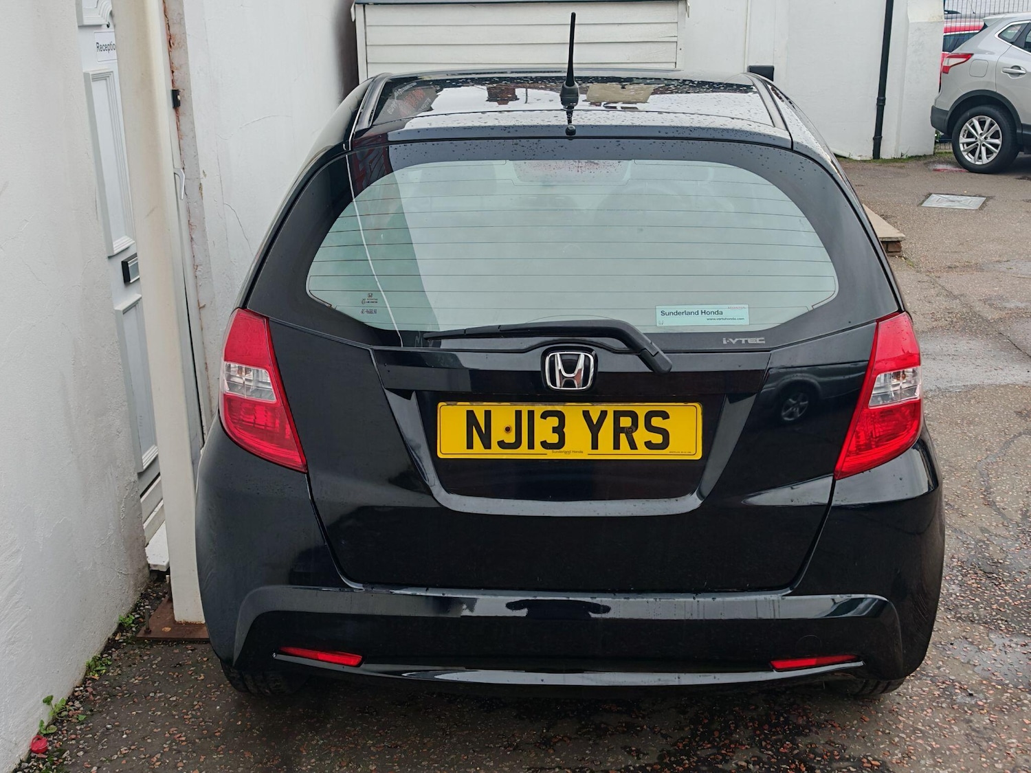 Used Honda Jazz 2013 for sale - 76620444: Photo 10