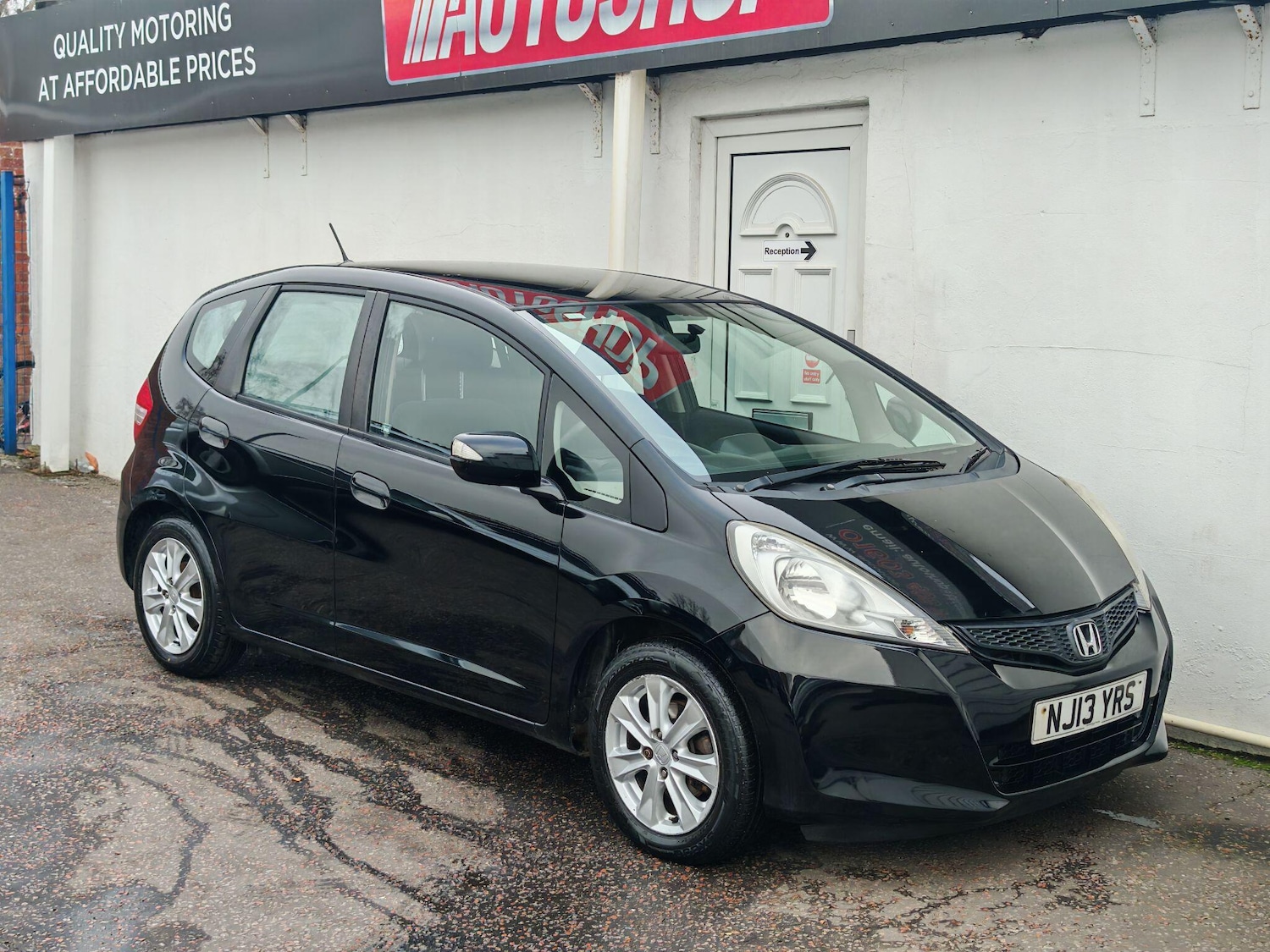 Used Honda Jazz 2013 for sale - 76620444: Photo 3